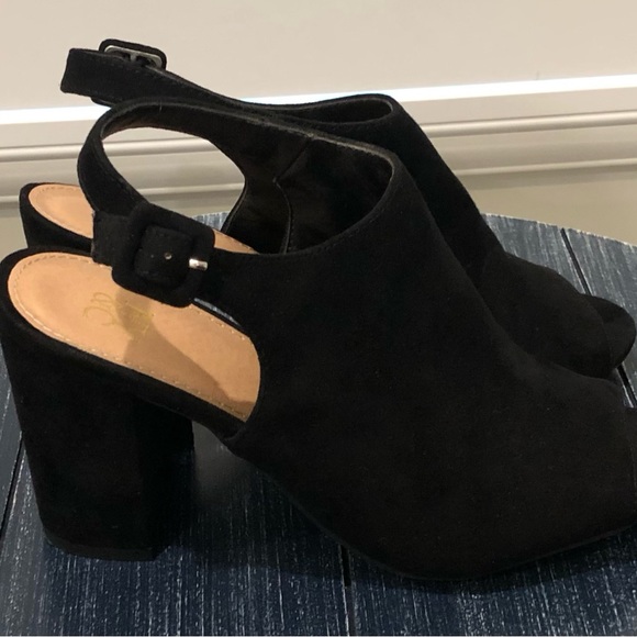 New York & Co Peep Toe Heels - Picture 3 of 5